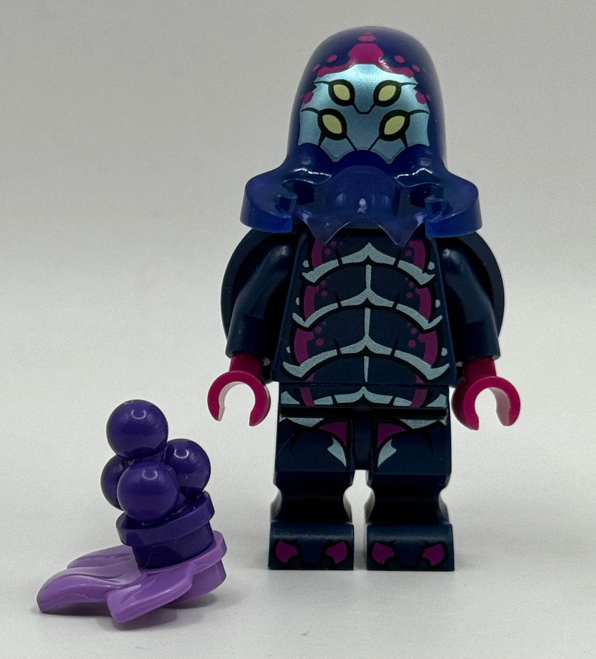 Alien Beetlezoid, col26-10