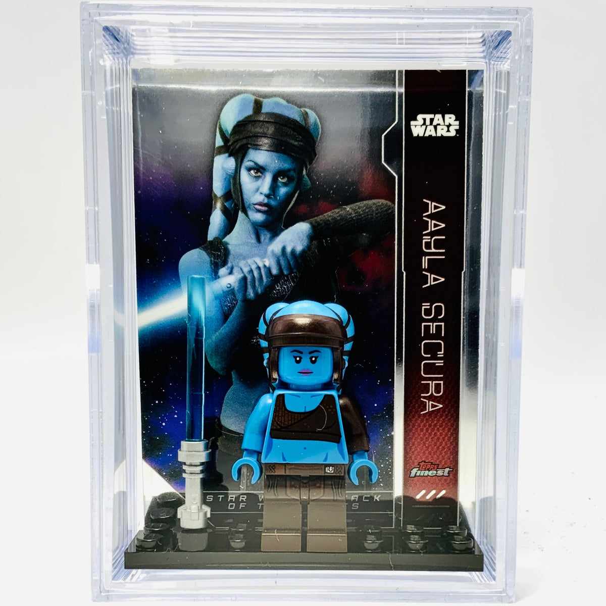 Aayla Secura with Trading Card & Collector’s Case