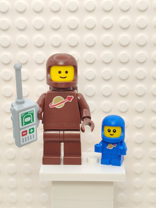 Brown Astronaut and Spacebaby, col24-3
