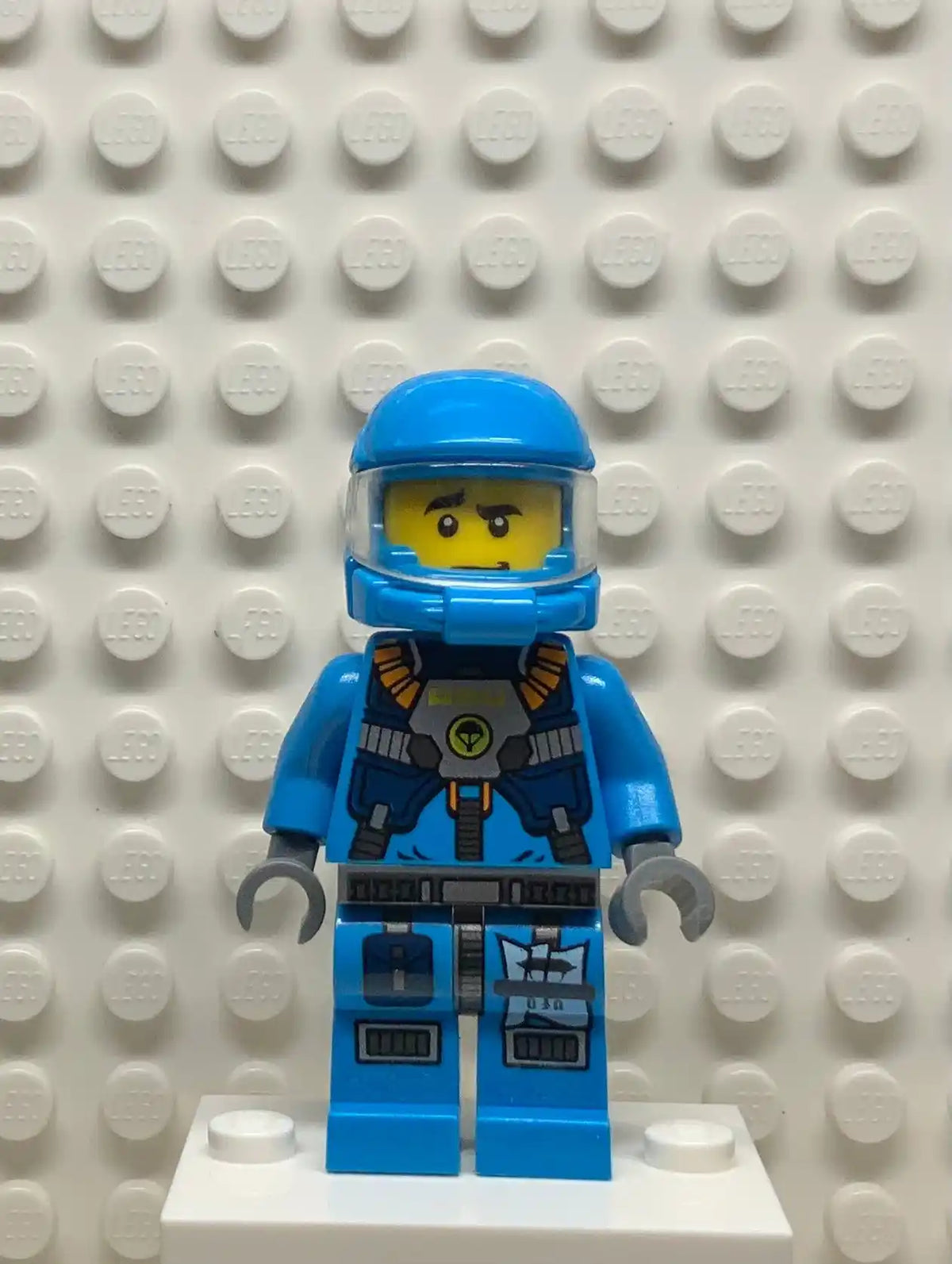 Alien Defense Unit Rookie, ac009