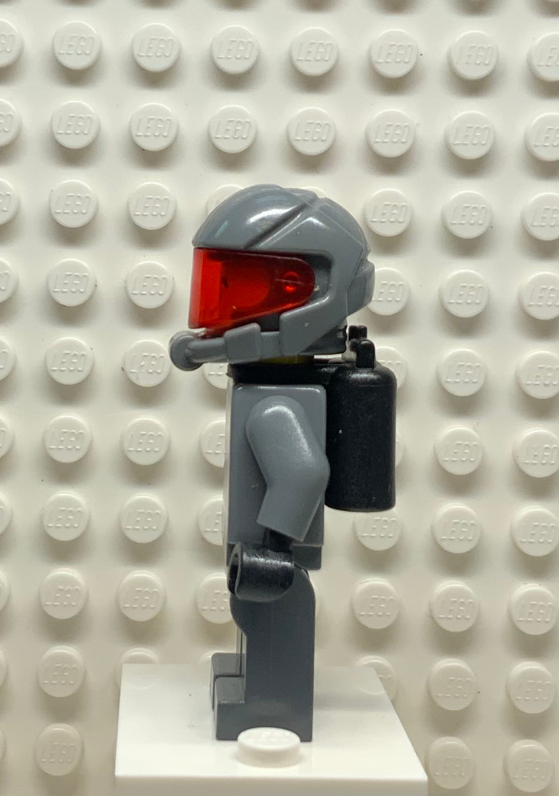 Space Police III Officer 14, Commando, Air Tanks, sp118