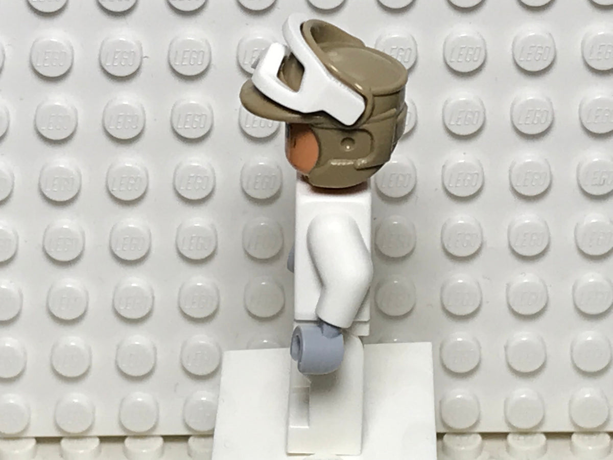 Hoth Rebel Trooper, White Uniform, Dark Tan Helmet, Female, sw1188